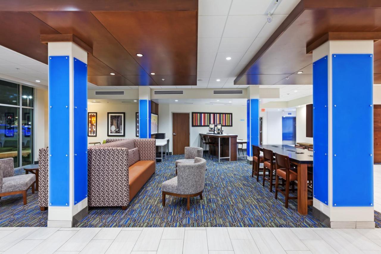 Holiday Inn Express & Suites Tulsa South - Woodland Hills By Ihg Esterno foto