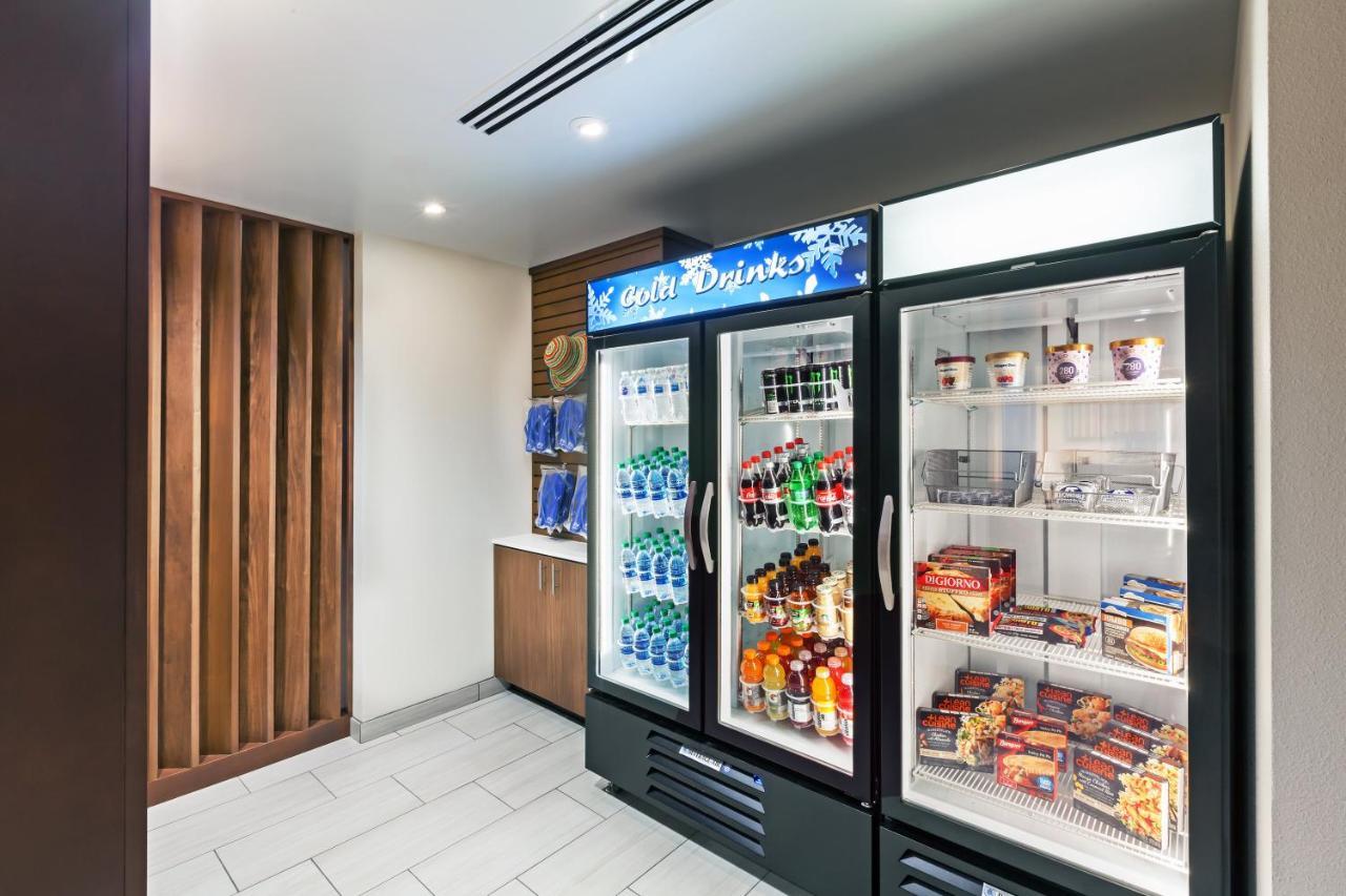 Holiday Inn Express & Suites Tulsa South - Woodland Hills By Ihg Esterno foto