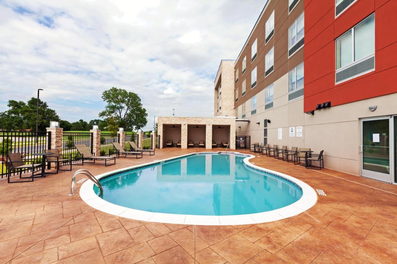 Holiday Inn Express & Suites Tulsa South - Woodland Hills By Ihg Esterno foto